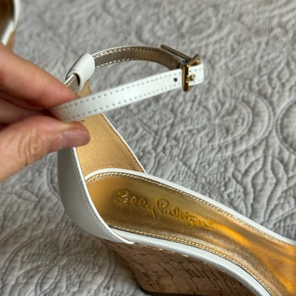Lilly Pulitzer White Ankle Strap Wedge Sandals, size 7, New